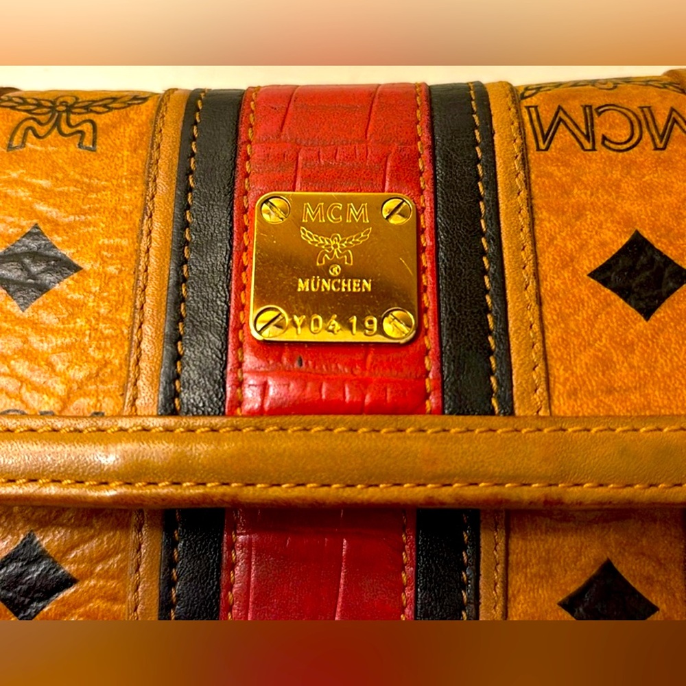 MCM COGNAC COMPACT WALLET